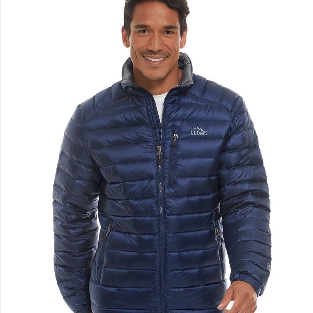 LL Bean Men's Ultralight 850 Down Jacket Large good used condition navy blue
